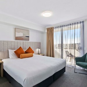 1 and 2 Bedroom Apartment Thomas Street