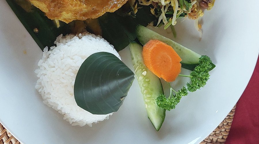 Indonesian chicken dish