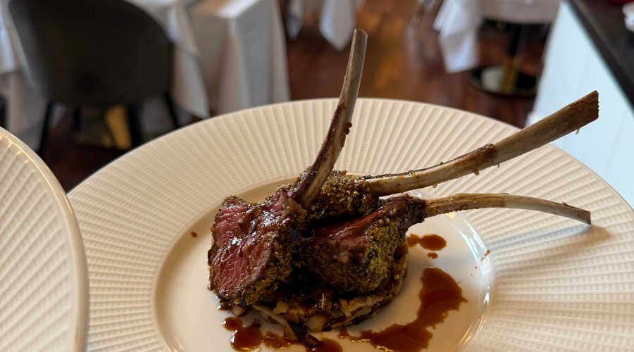 Lamb Chops with Pistachio