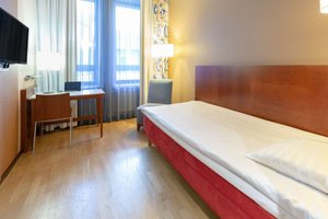 Room & Suite