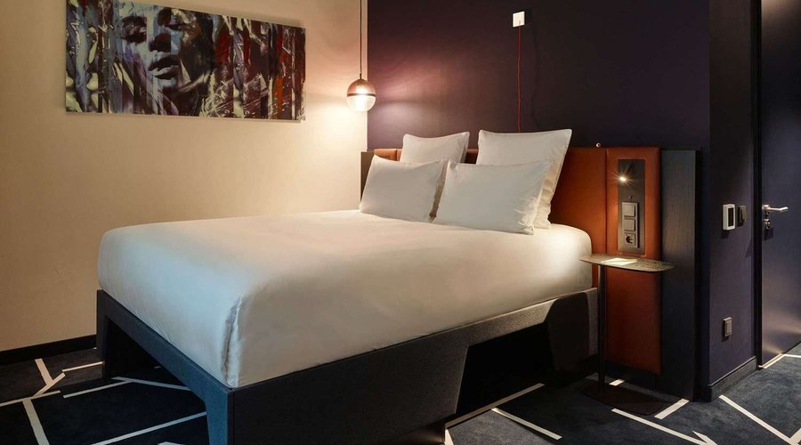 Guest room