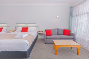 Room & Suite