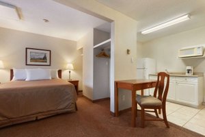 Room & Suite