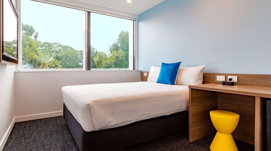 Guest room