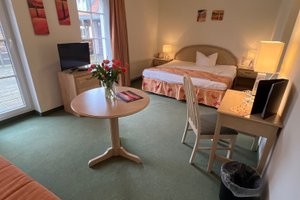 Room & Suite