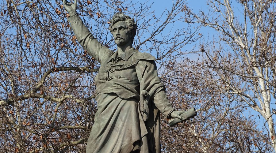 Petőfi Sándor szobra