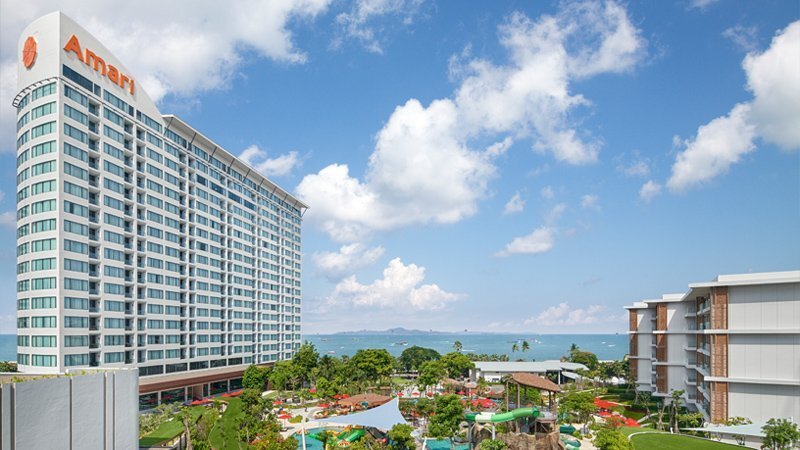 Amari Pattaya-Exterior-Building-Pool 1