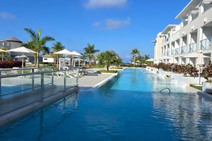 Piscine et plage