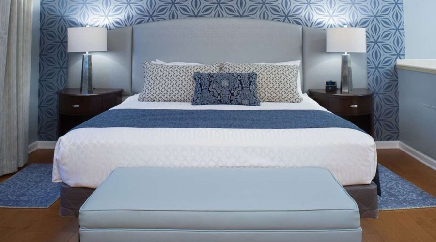 King Suite Bed