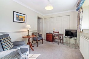 Room & Suite