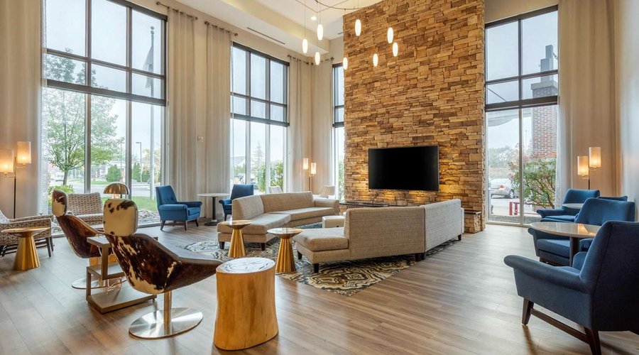 Spacious lobby with sitting area