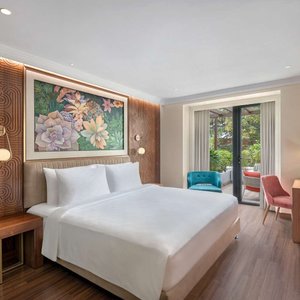 Business Class Room with balcony & garden