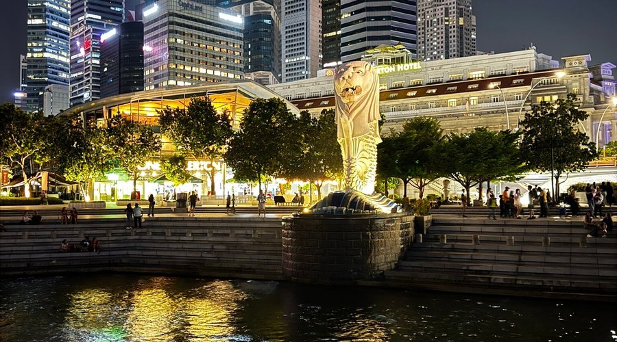 Capturing Perfection: Singapore's Top 10 Instagram-Worthy Spots - Merlion Park