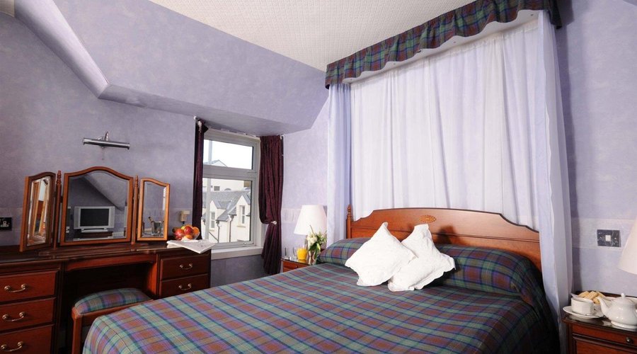Kyle Hotel Bedroom