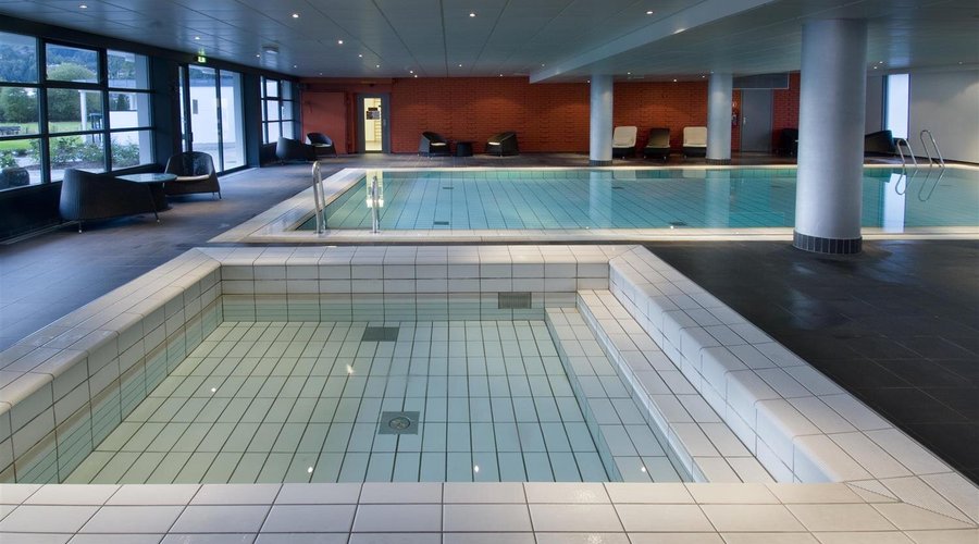 Scandic Sunnfjord Hotel Spa spa pool relax
