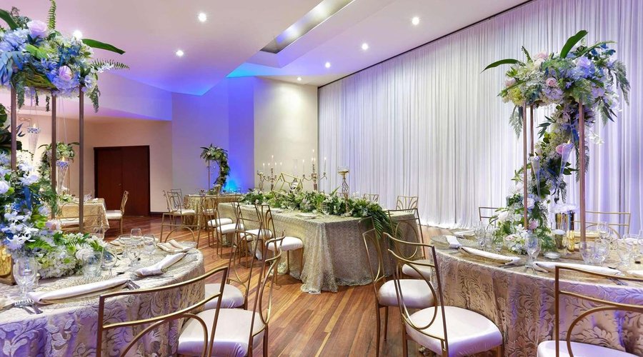 Zurqui - Wedding LobbyInterior