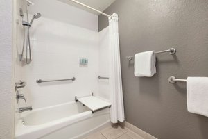 Zimmer und Suite
