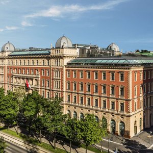 Anantara Palais Hansen Vienna Hotel Exterior View Side