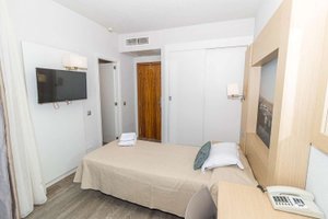 Room & Suite