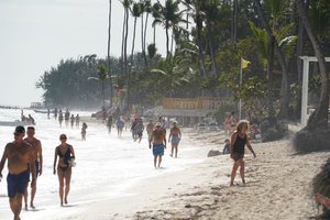 Pool & Beach
