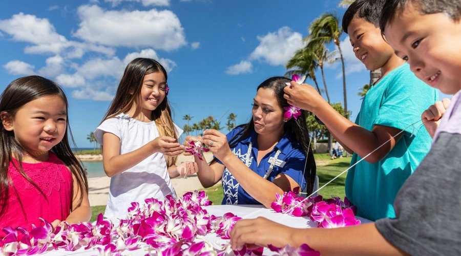 Orchid Lei Making