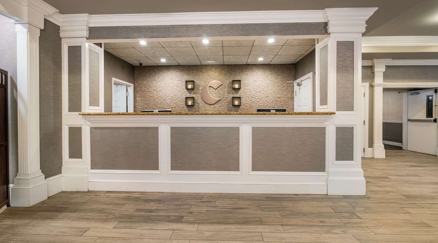 Front desk with friendly staff