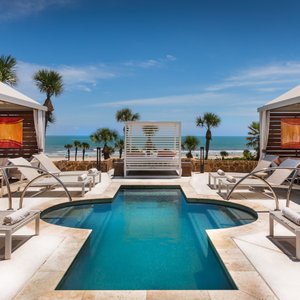SLR Cabana And Daybed
