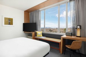 Room & Suite