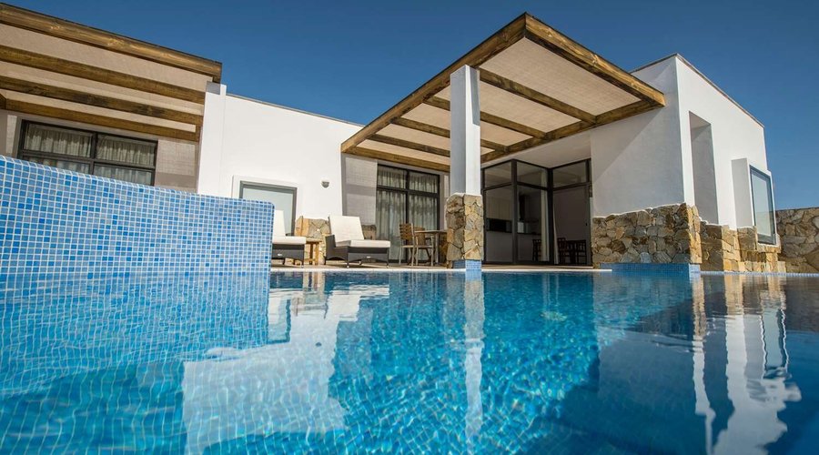 Pool - outdoor