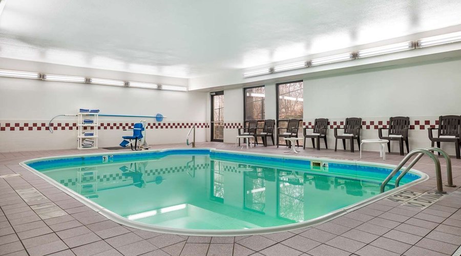 햄프턴 인 세인트루이스/페어뷰하이츠 (Best Western St. Louis Fairview Heights, 페어뷰 하이츠) - 호텔 리뷰 & 가격 비교