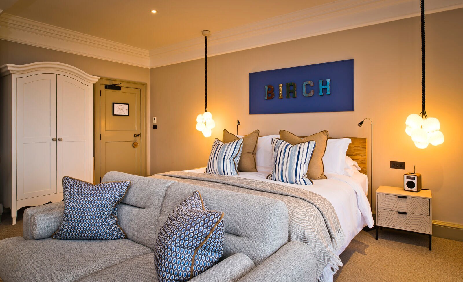 Foxhill Manor by null