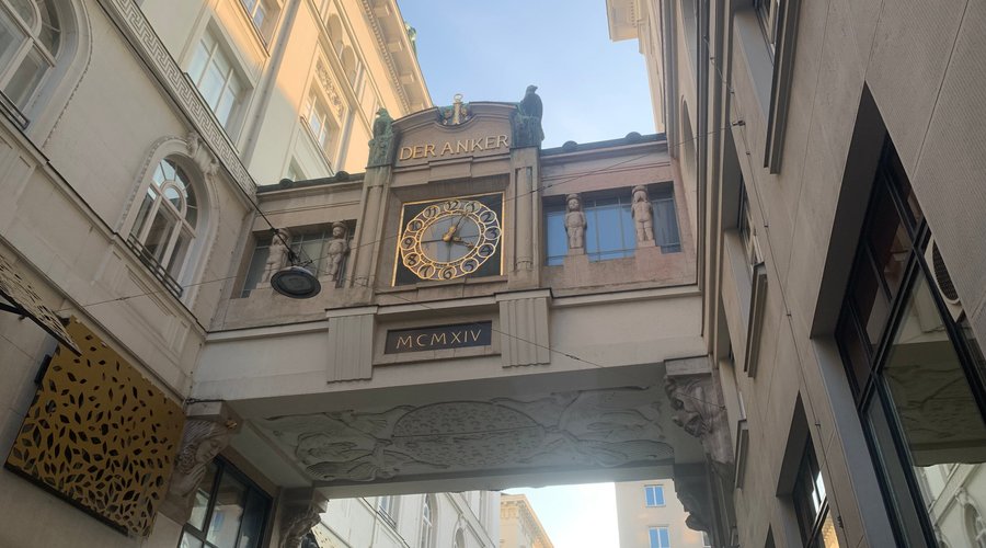 Midday is the time to visit......
