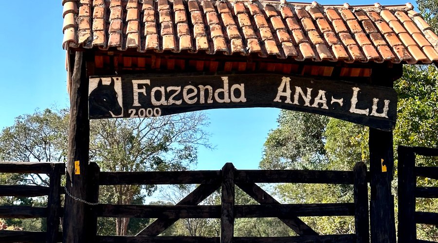 A Fazenda Ana-Lu tem um ambiente familiar que ressalta a cultura pantaneira.