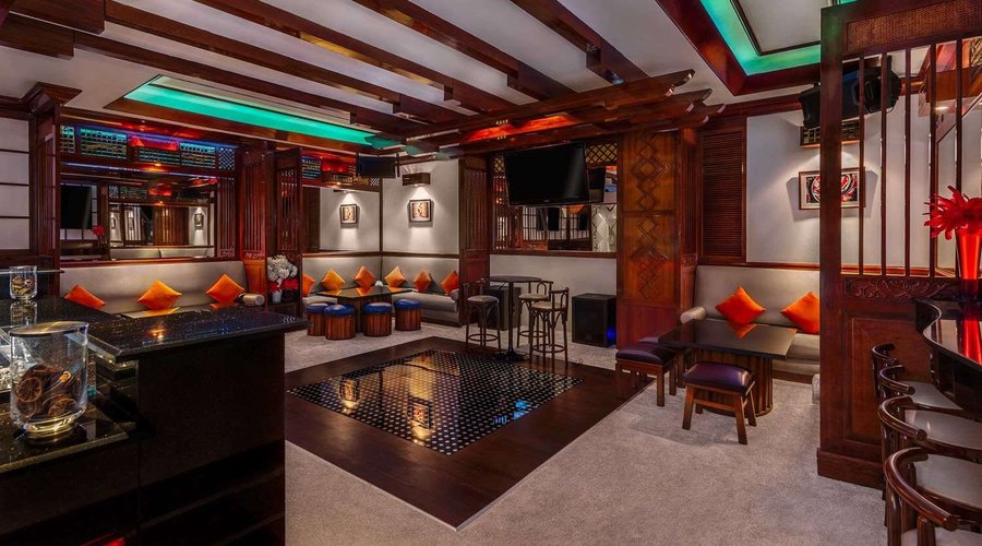 Bar Lounge