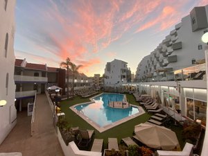 Pool og strand
