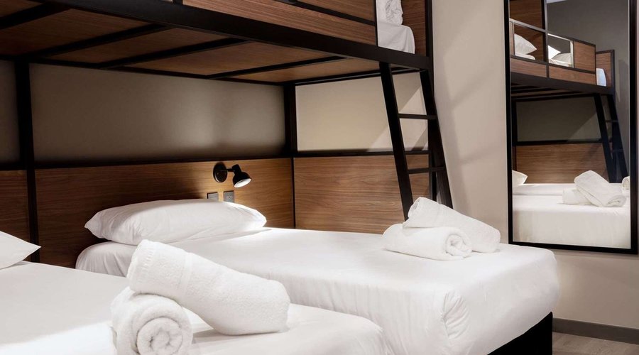 Guest room