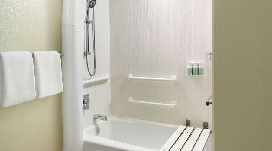 Accessible Bathroom – Shower/Tub