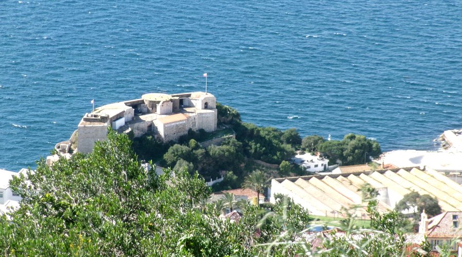Sloping to the maritime  