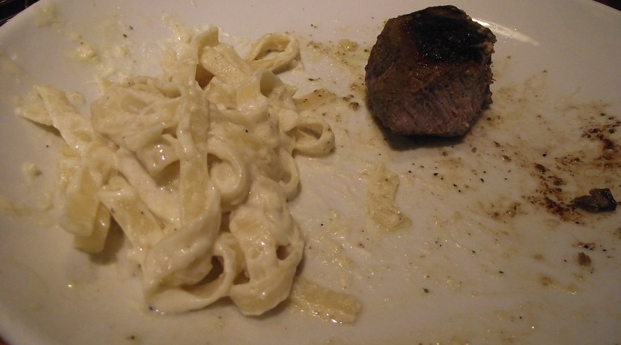 NH - NEWINGTON - OLIVE GARDEN - THE LEFTOVERS