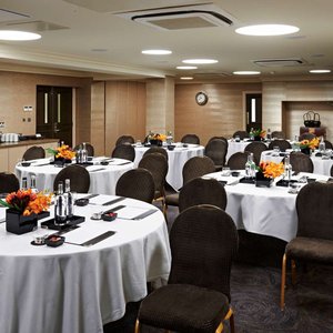 Meeting Room - Victoria & Albert Suite