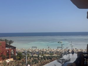 Pool & Beach