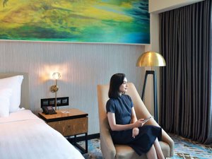Room & Suite