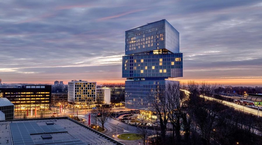 F NH nhow amsterdam rai x