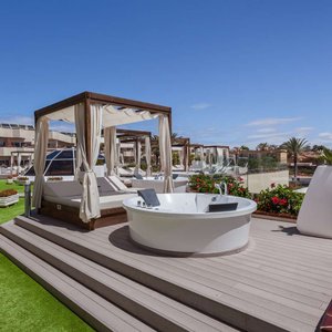 PREMIUM TERRACE