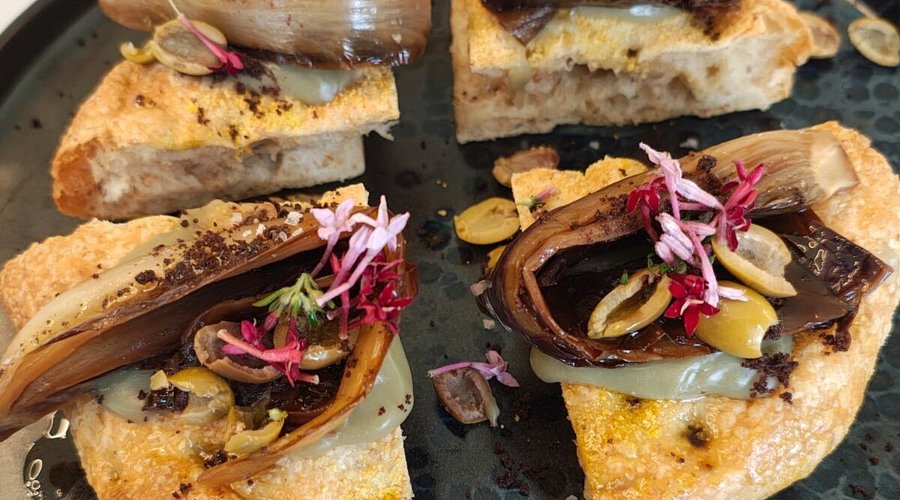 Le nostre Focacce Gourmet: impasto home made fragrante e digeribile, ingredienti selezionati ed accostamento di sapori inconfondibili. Belato: una delle nostre squisite focacce nel nuovo menu' 