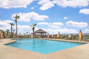 Piscine et plage