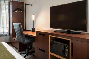 Room & Suite