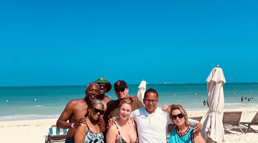 On the beach w/ Israel!!