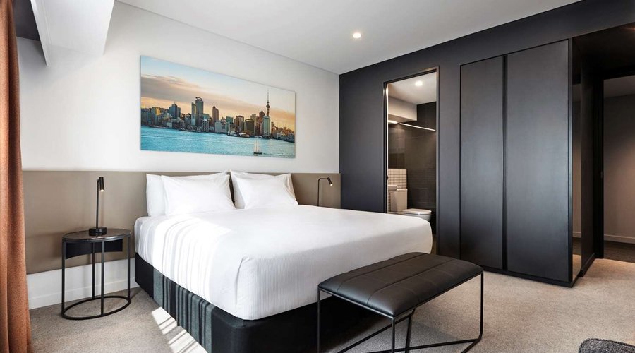 travelodge hotel wynyard quarter auckland guest room king