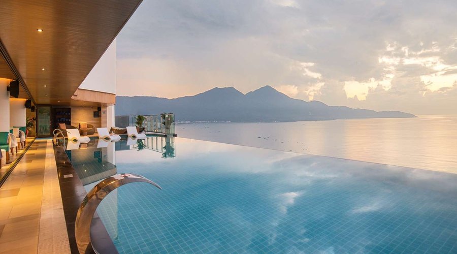 Infinity Pool